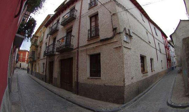 edificio en calle Puerta Nueva 9