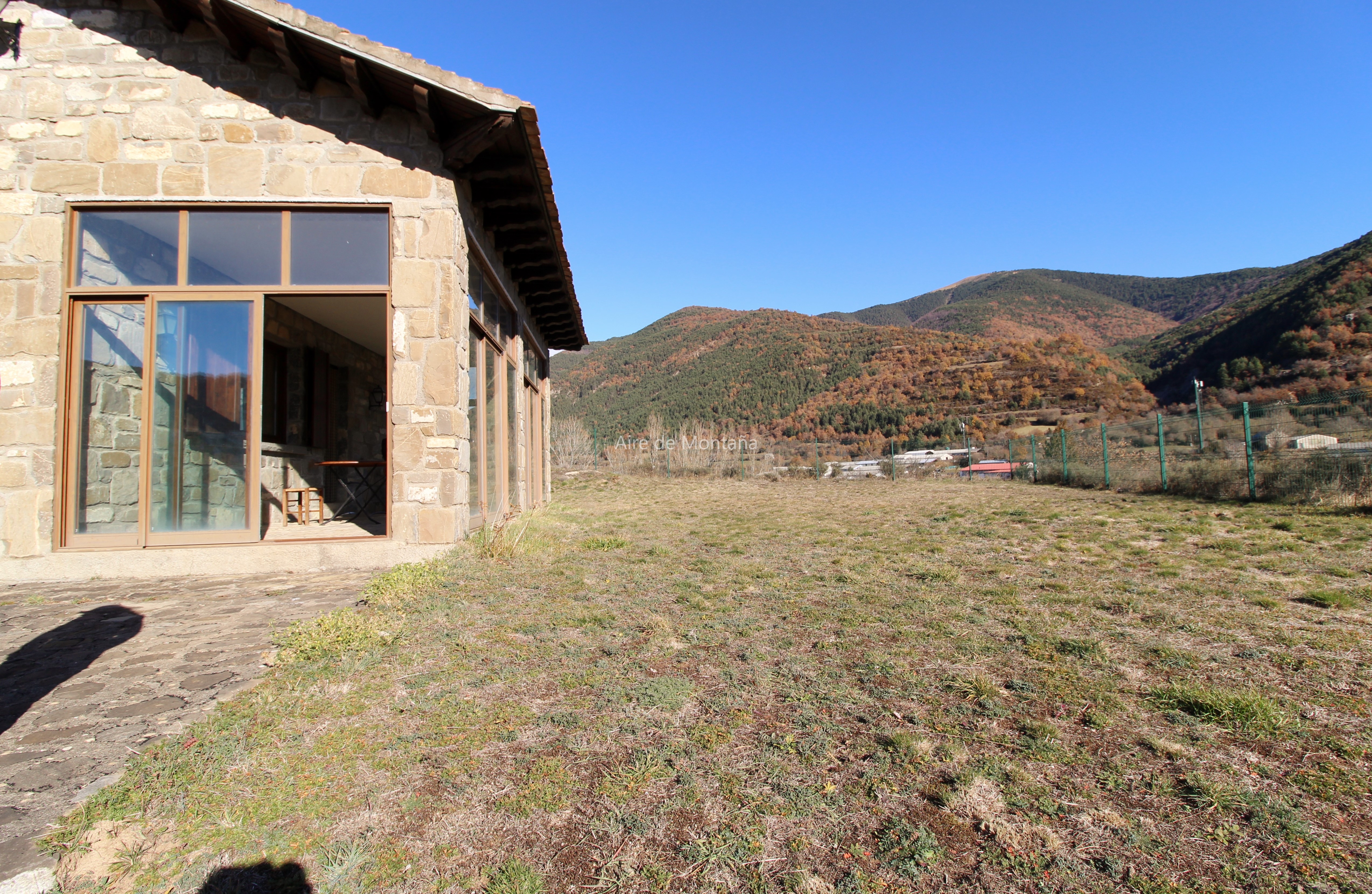 CASA DE PIEDRA EN HECHO - Aire de Montaña