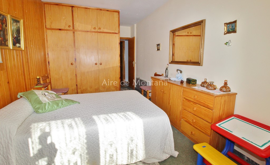 Amplio apartamento en Villanúa - Aire de Montaña