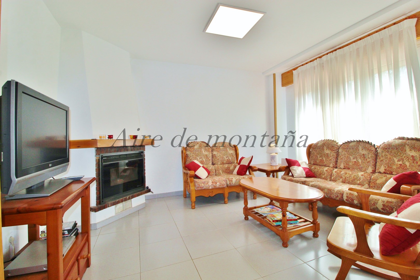 Bonito apartamento en Villanua - Aire de Montaña