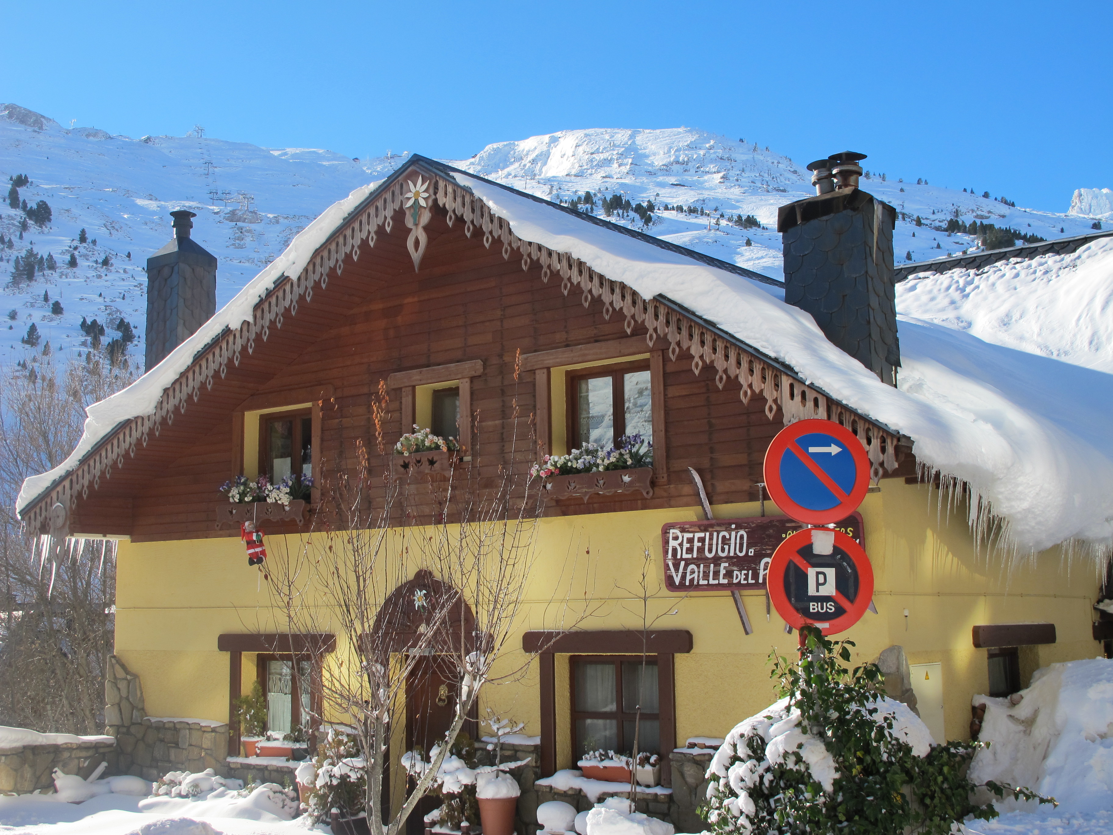 Precioso albergue estilo Alpinose - Aire de Montaña