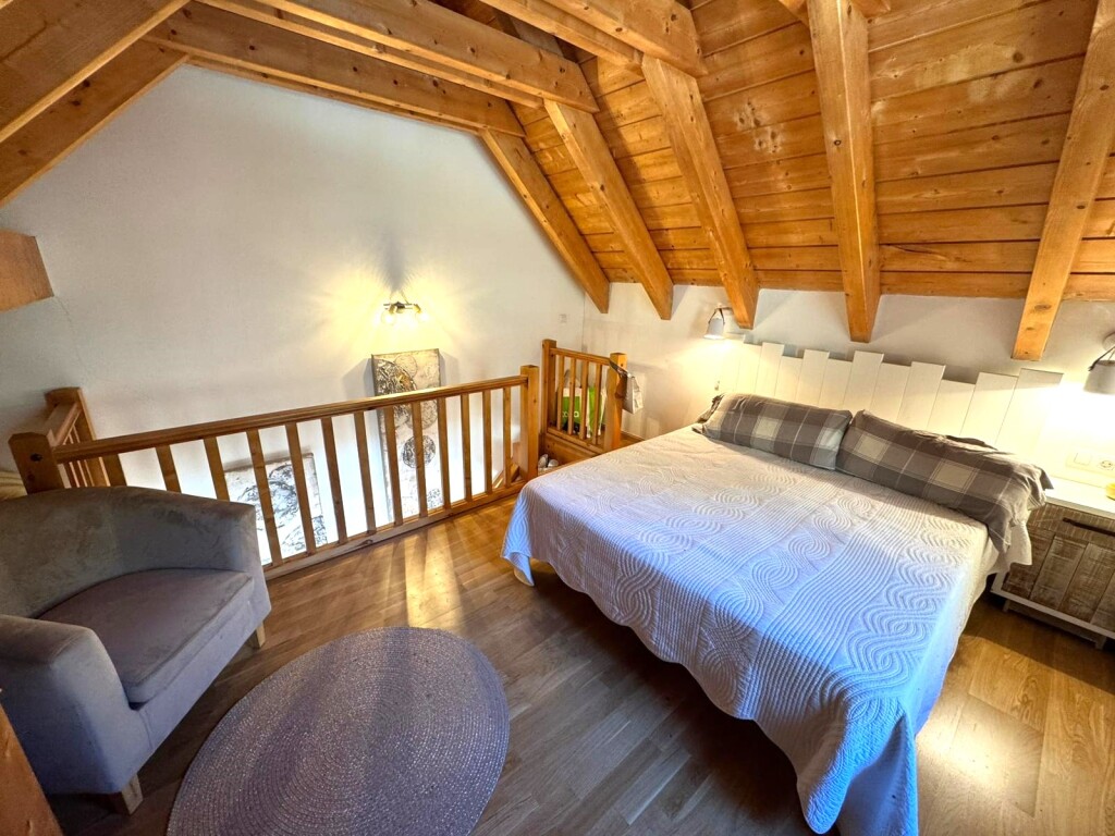 75c4e121-0e28-4ad5-9fee-a8b2070d5c65