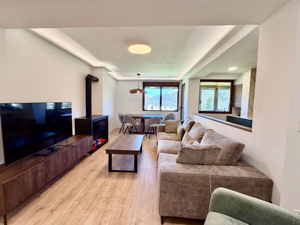 WhatsApp Image 2026-04-09 at 19.20.48